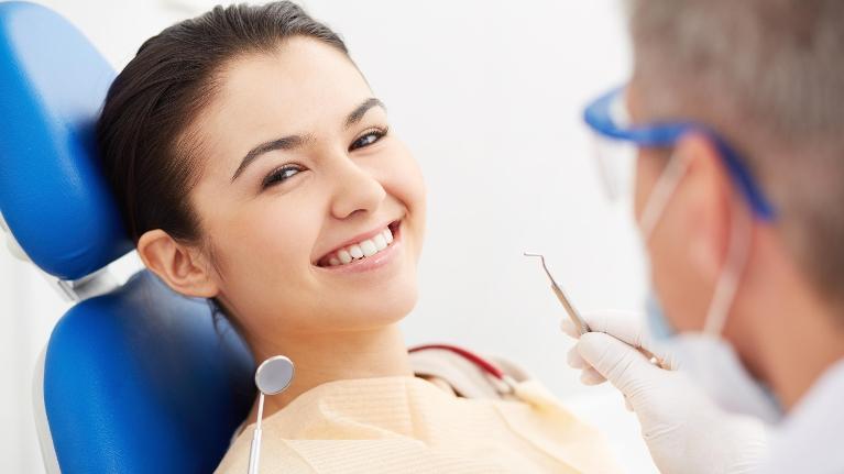 Kick off the New Year with a Professional Teeth Cleaning