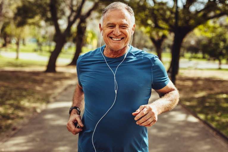 Adjusting to New Dentures: Expert Advice from Elk Grove Village Dentists