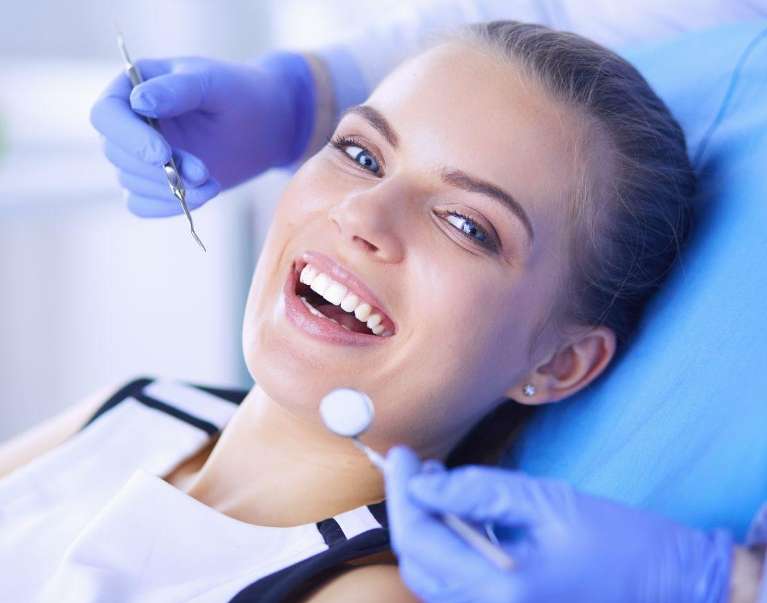 General vs. Cosmetic Dentistry: Finding the Right Dentist in Elk Grove Village