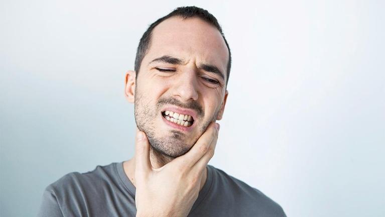 The Signs and Symptoms of TMJ Disorder